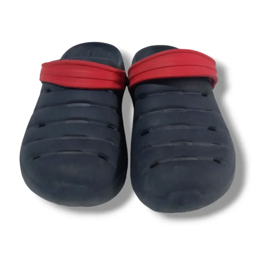 Bata style clog